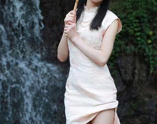 秀人网 – 私拍结合，HeyuZhang的作品让我突然想去买全白衣服！这是洗脑吗！
