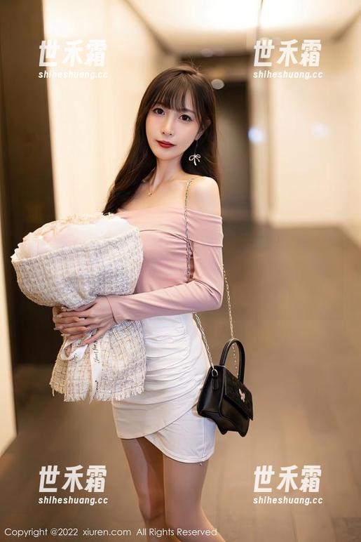 秀人网 - 双笙Alina的花嫁高清套图，色彩搭配让人想起了窗外的秋天，竟然那么有韵味？