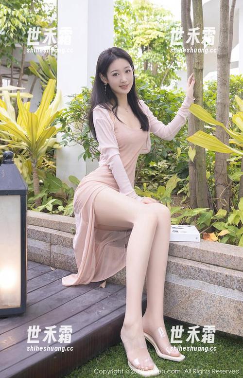 秀人网 - 周于希Sally让我明白了，一道肉丝也能成诗，高清分享中！