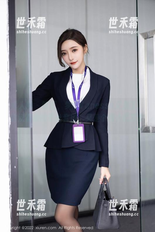 秀人网 - 哎呀，梦娜Vanessa又来了，这次最新的蕾丝套图，又是个撩人的阴影。
