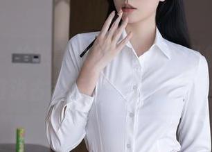 秀人网 – 趁热拿铁latte旗袍图集更新,谁说古老不能玩得花样新?
