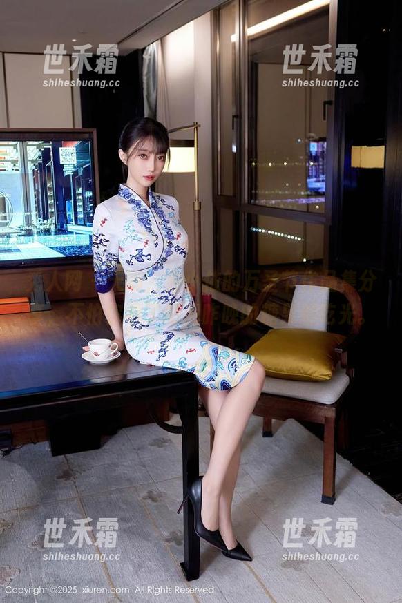 秀人网 - 天哪，金小依的万圣节作品集分享，不怕你看了想把昨晚的糖果都吃光。