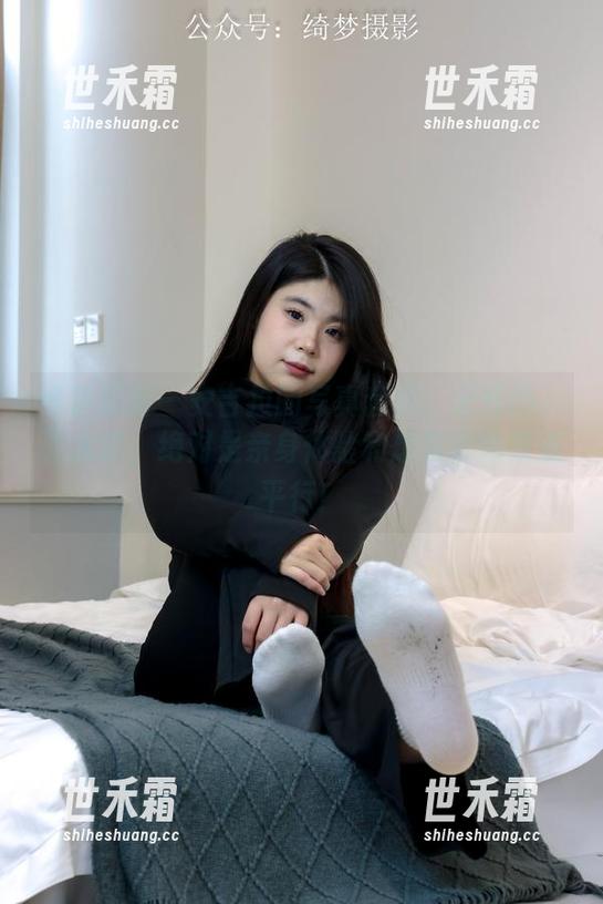绮梦摄影 - 安吉拉的写真套图：无修饰、无水印，绝对是亲身体验和想象力的双重平行！