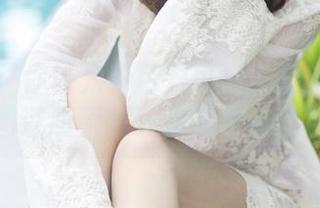 美媛馆 – 你以为粉色只可爱？嘉宝贝儿的高清美图证明了——强势也有粉色力量！