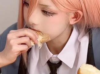 腥味猫罐在这本精选写真集里:峦与那时光静谧的无为