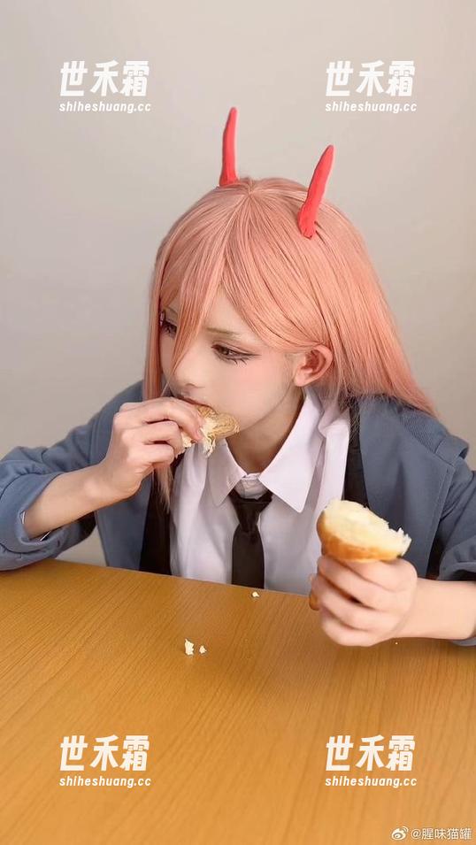 腥味猫罐在这本精选写真集里：峦与那时光静谧的无为