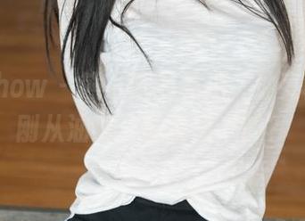 花漾show – 熊小诺的私拍，油亮得像是刚从油罐子里捞出来的？