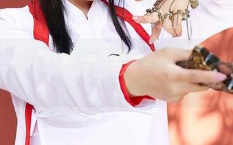 蜜桃社 – 每次看到木奈奈的天台写真，总想来一场分享会。