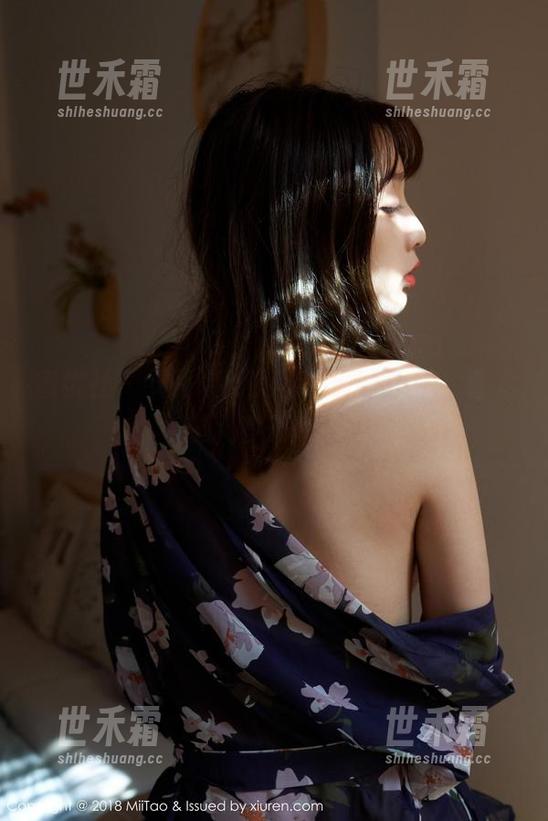 蜜桃社 - 女仆装扮？真希原图分享，看了让人容光焕发！