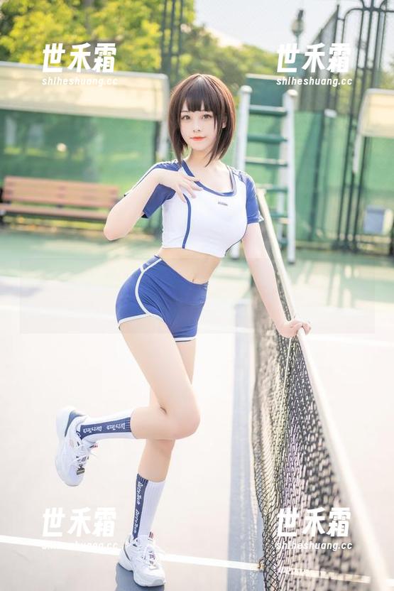 原图里的蜜汁猫裘，资源很扎实，女神范儿随意走起