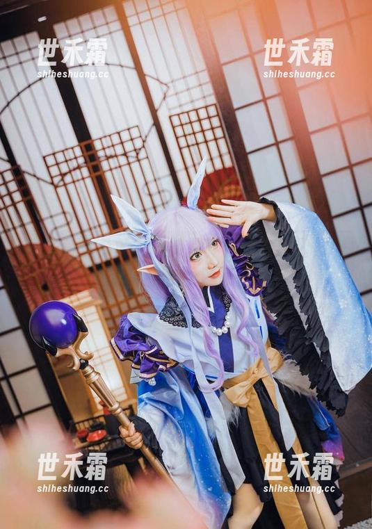 许多鱼鱼鱼的写真集最新作：在明日方舟的初雪中画个圈圈。