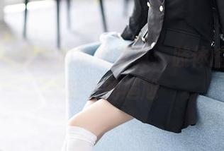 语画界 – 雅雯的瑜伽写真：肢体的优雅，脑子的尴尬