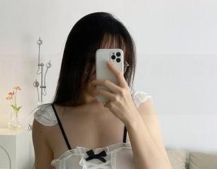 微密圈 – 铁锤姐姐的运动内衣全套图片,哪个小伙伴想来锤个肌肉挑战?