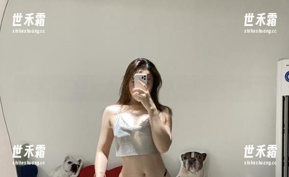 微密圈 - 美图不只有一次，铁锤姐姐的爱心召唤，你会下载哪个？