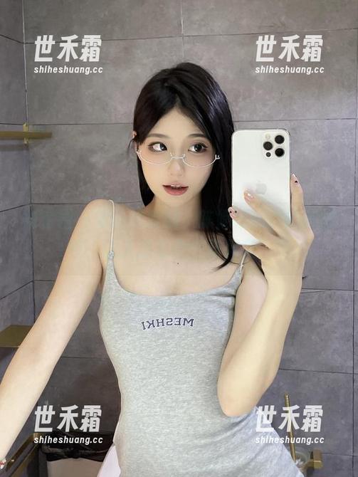 微密圈 - 双马尾时刻，陈妮妮UNI的美图包，让人想有个“马尾党”。