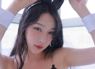 每一幅韩国CoCo的美图都让人好奇,这剧情是要往哪个方向去,喂,别走神啊!