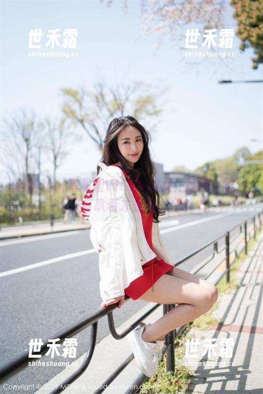 魅妍社-陈雅漫VICKY 魅妍社 - 陈雅漫VICKY的女仆写真:谁说只有趴着才是好女仆?